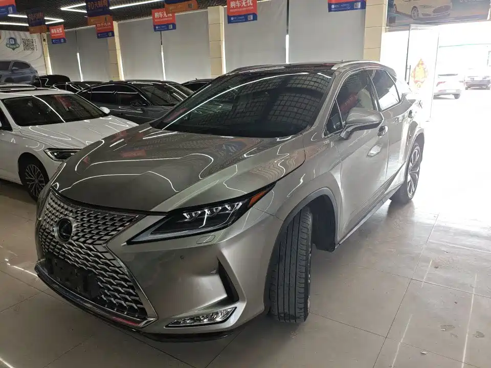 Lexus RX 2022