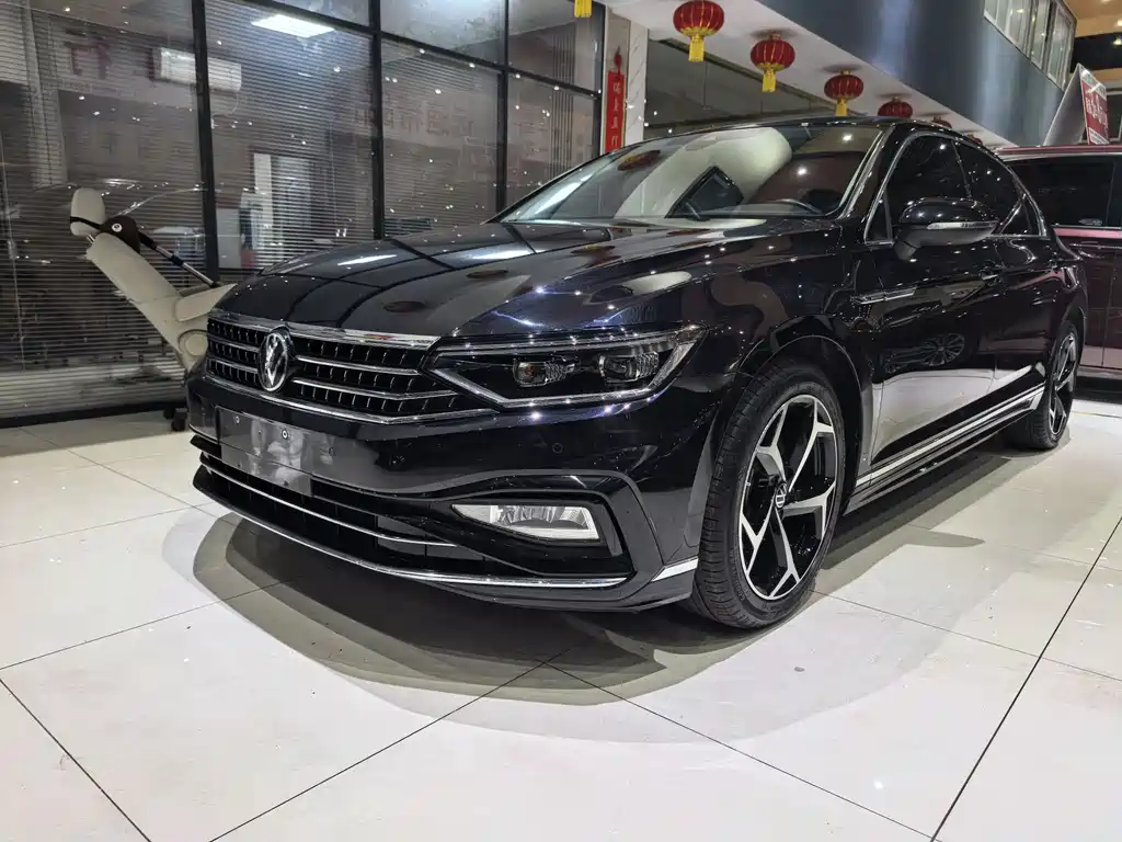Volkswagen Magotan 2024