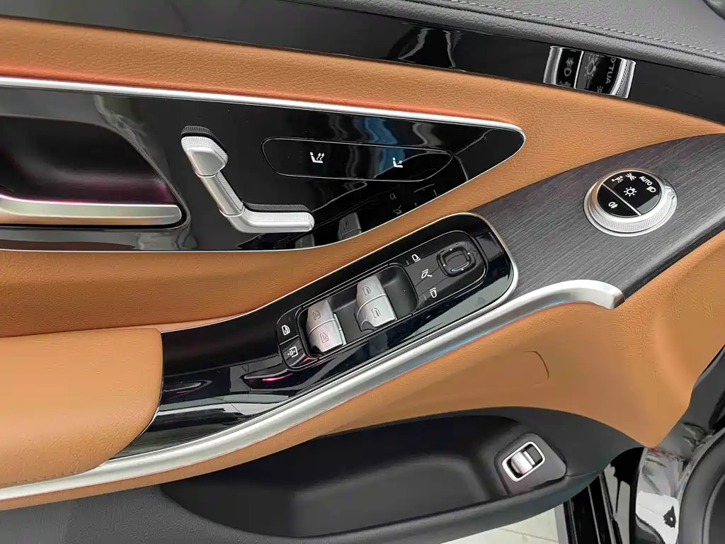 Mercedes-Benz S-Class — миниатюра 34