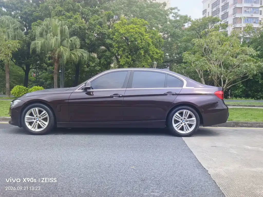 BMW 3 Series — миниатюра 4