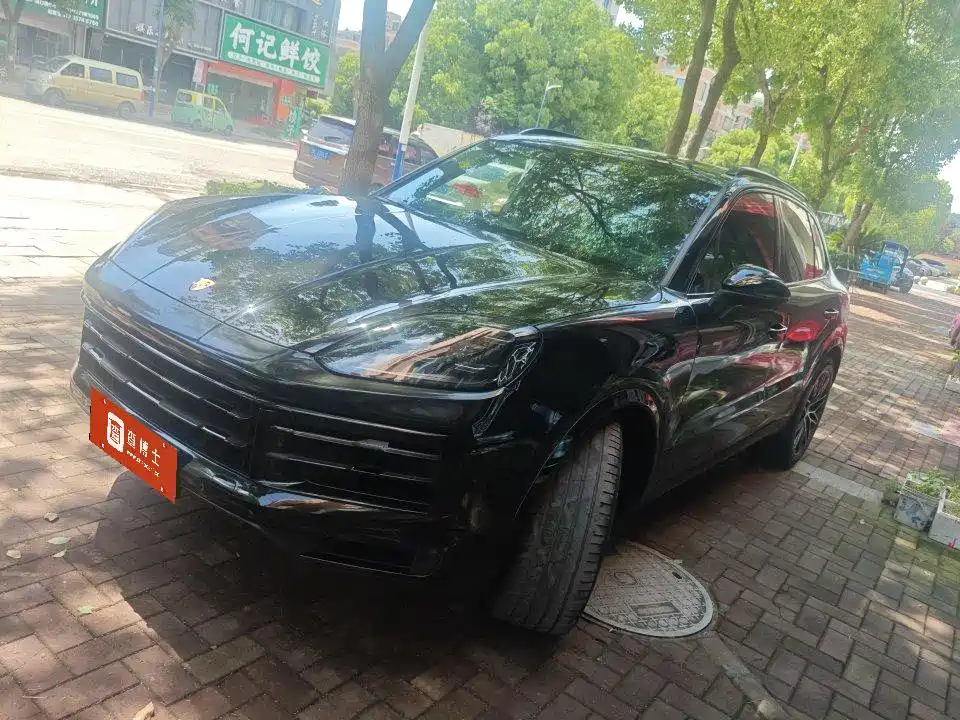 Porsche Cayenne 2024