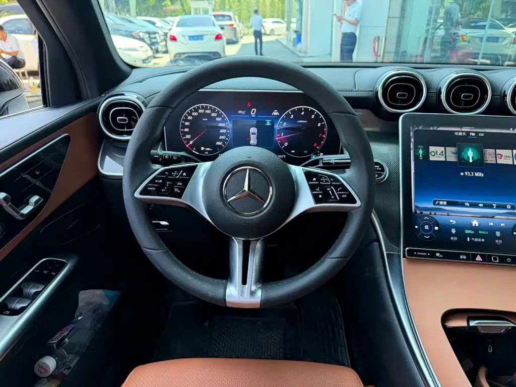 Mercedes-Benz GLC — миниатюра 14