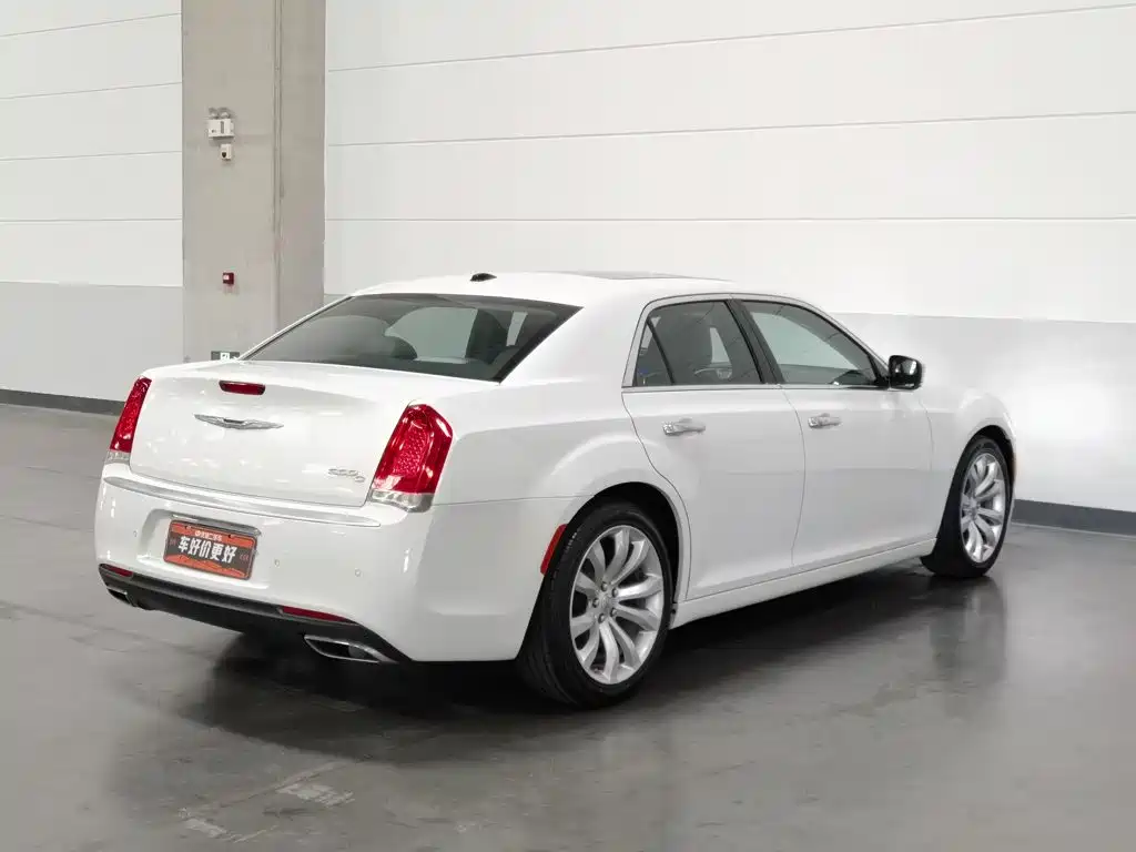 Chrysler 300C 2016 3.0L