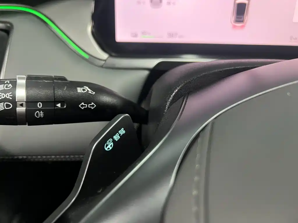BYD L EV — миниатюра 13