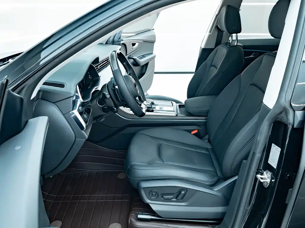 Audi Q8 2022 55 TFSI Luxury