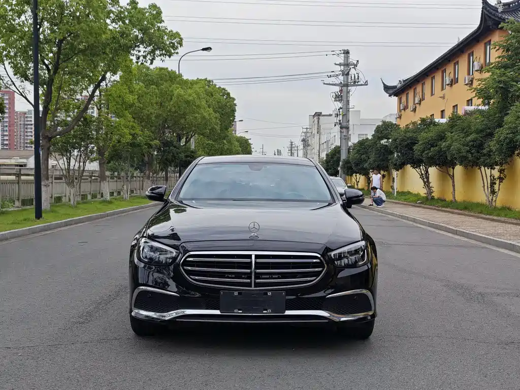 Mercedes-Benz E-Class E 2023 E 260 L