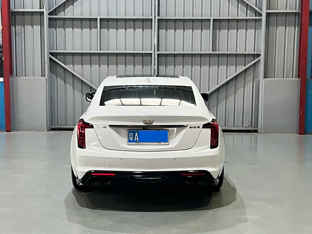 Cadillac CT5 — миниатюра 8