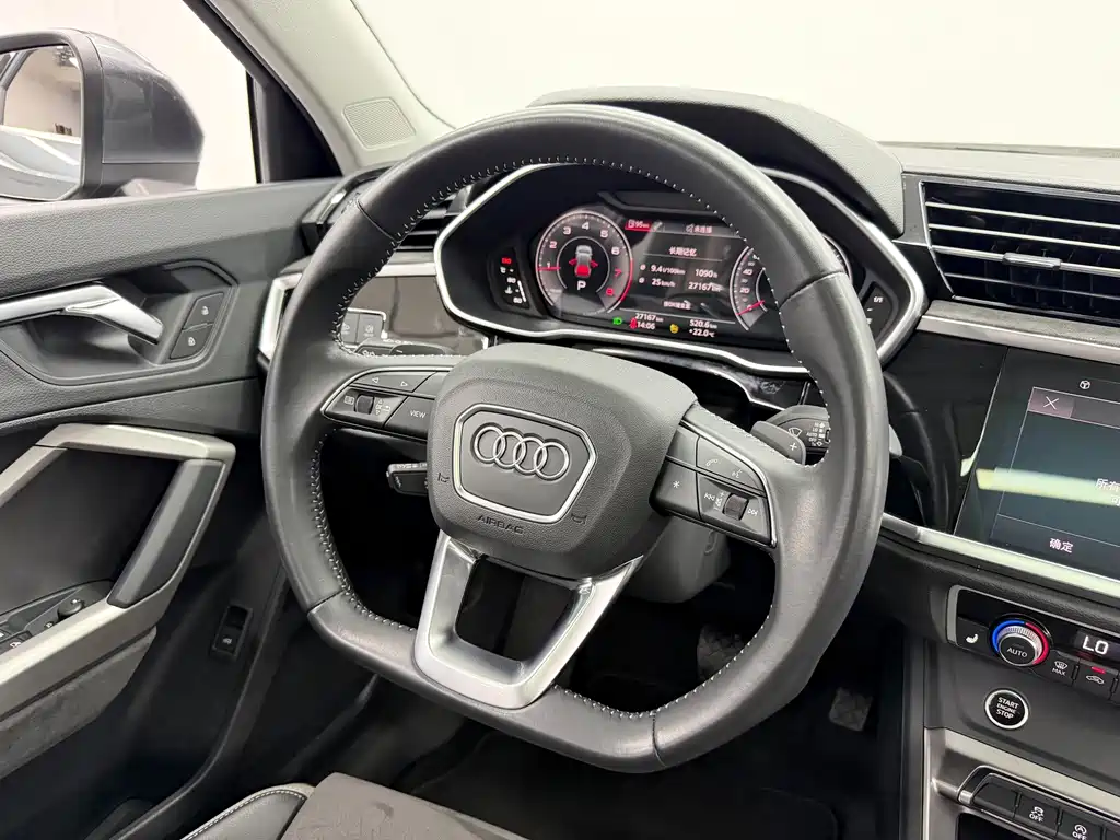 Audi Q3 — миниатюра 12