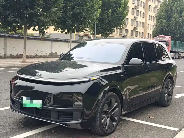 Li Auto L8