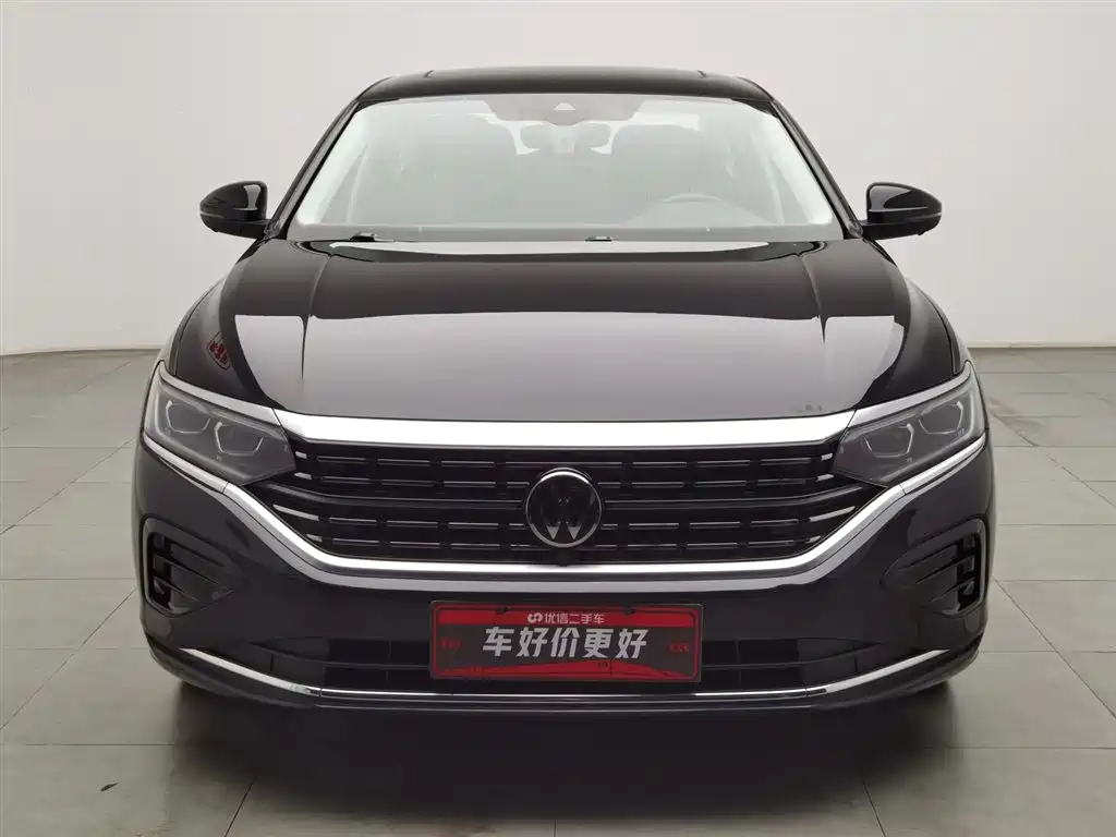 Volkswagen Passat 2024 380TSI Luxury