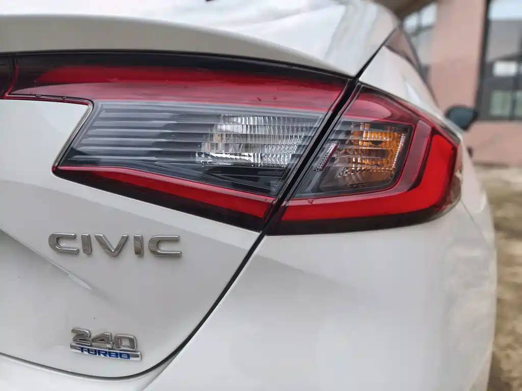 Honda Civic — миниатюра 18
