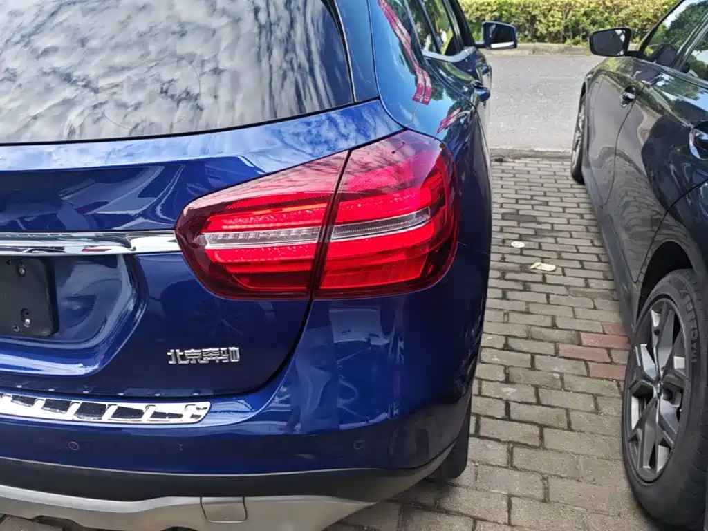 Mercedes-Benz GLA — миниатюра 8