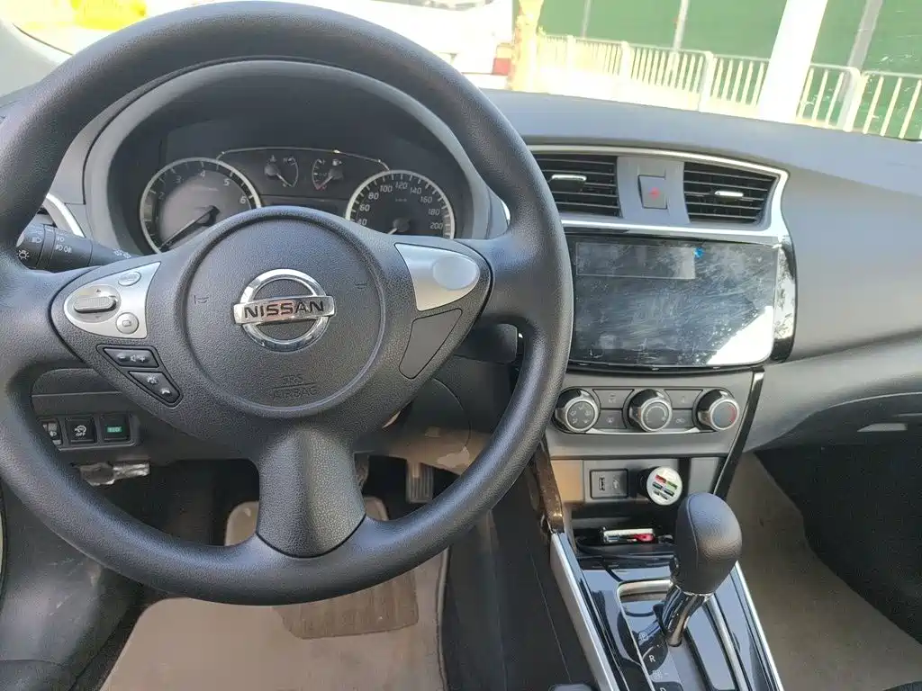 Nissan Sylphy — миниатюра 5