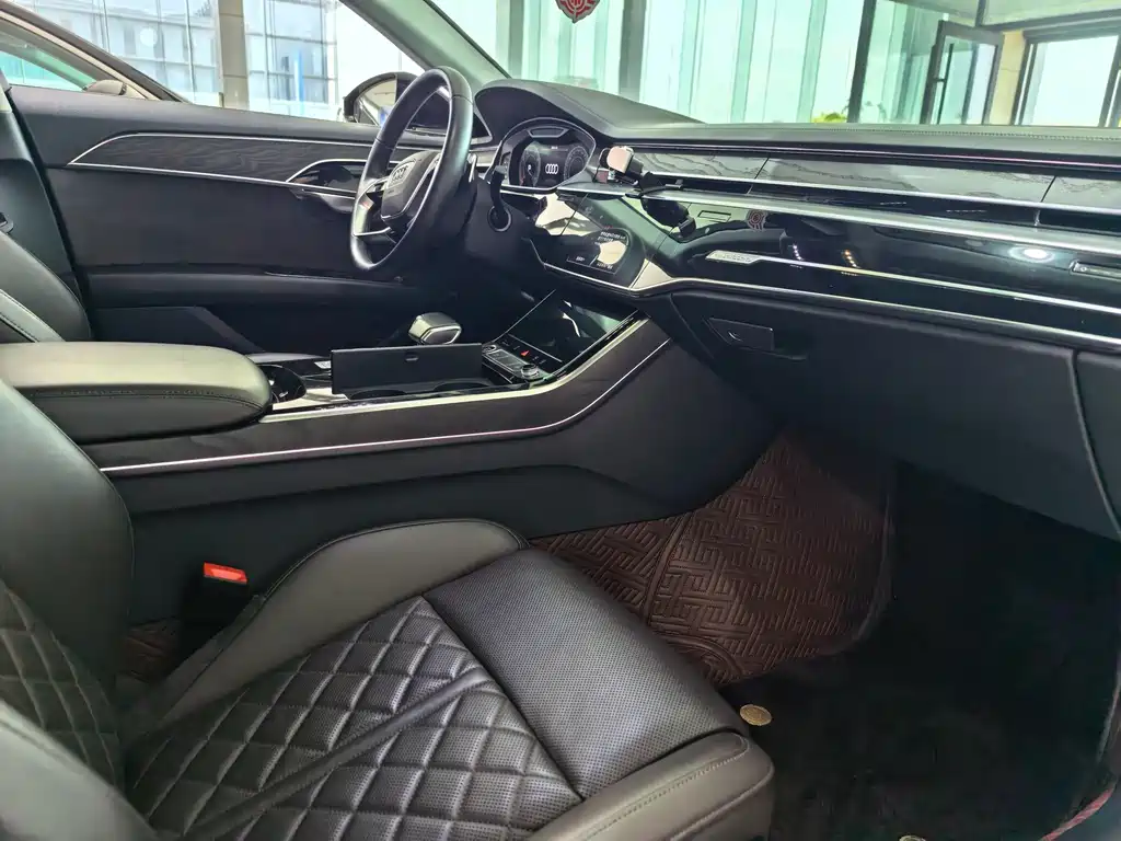 Audi A8 — миниатюра 8