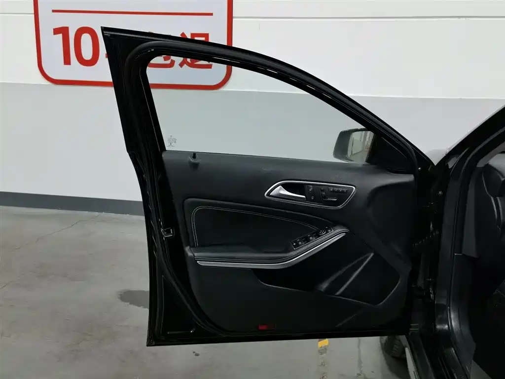 Mercedes-Benz GLA 2016 GLA 200