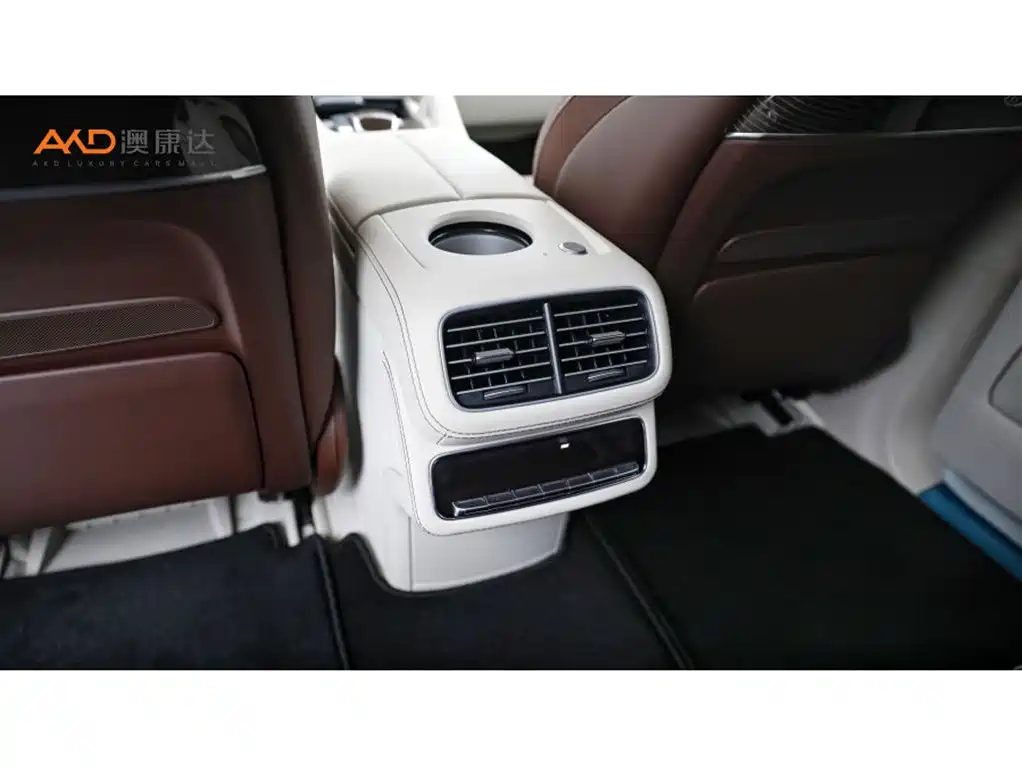 Mercedes-Benz GLS — миниатюра 9