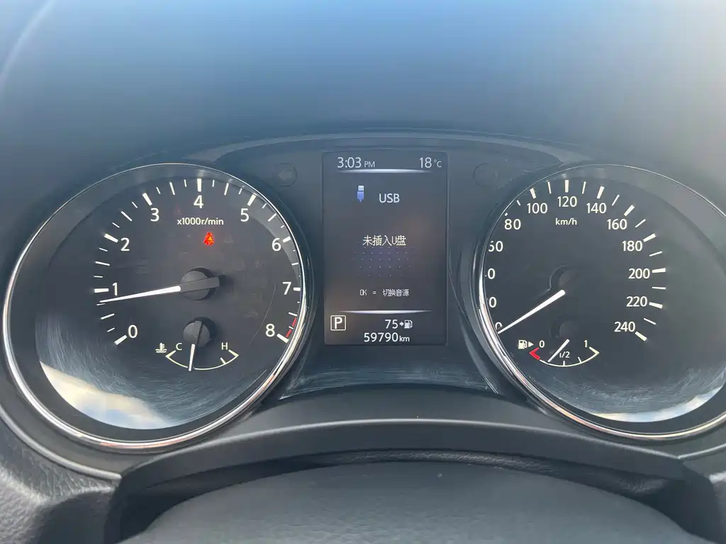 Nissan X-Trail — миниатюра 3