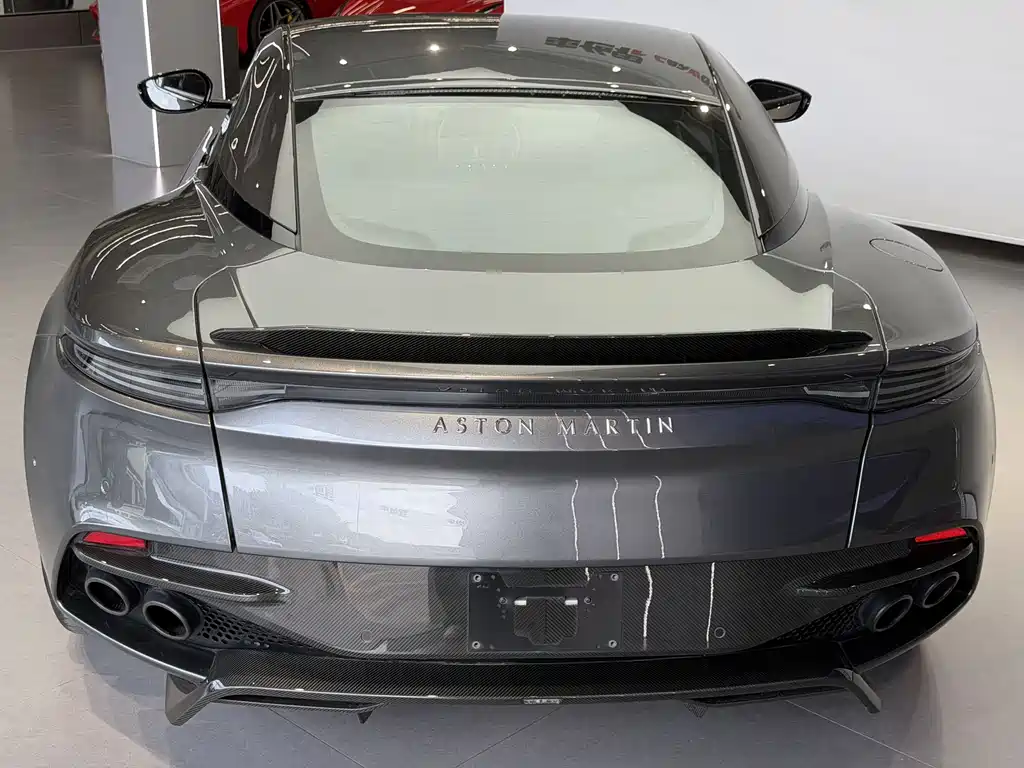Aston Martin DBS 2019 DBS Superleggera V12 Coupe