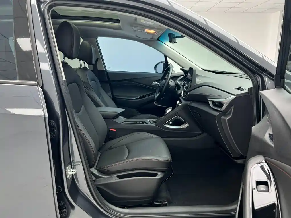 Chevrolet Volando — миниатюра 15