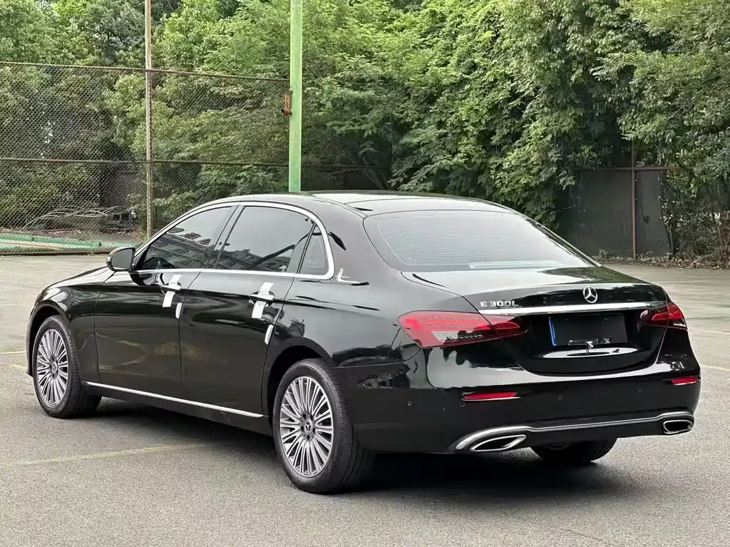 Mercedes-Benz E-Class E 2023 E 300 L Fashion