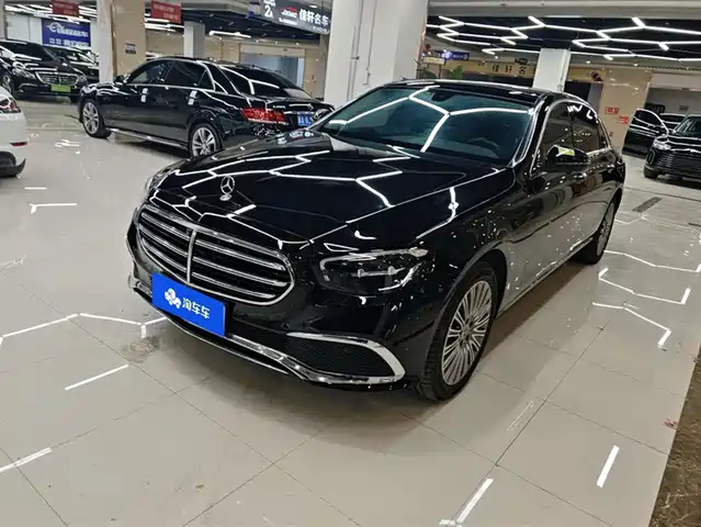 MERCEDES BENZ E CLASS