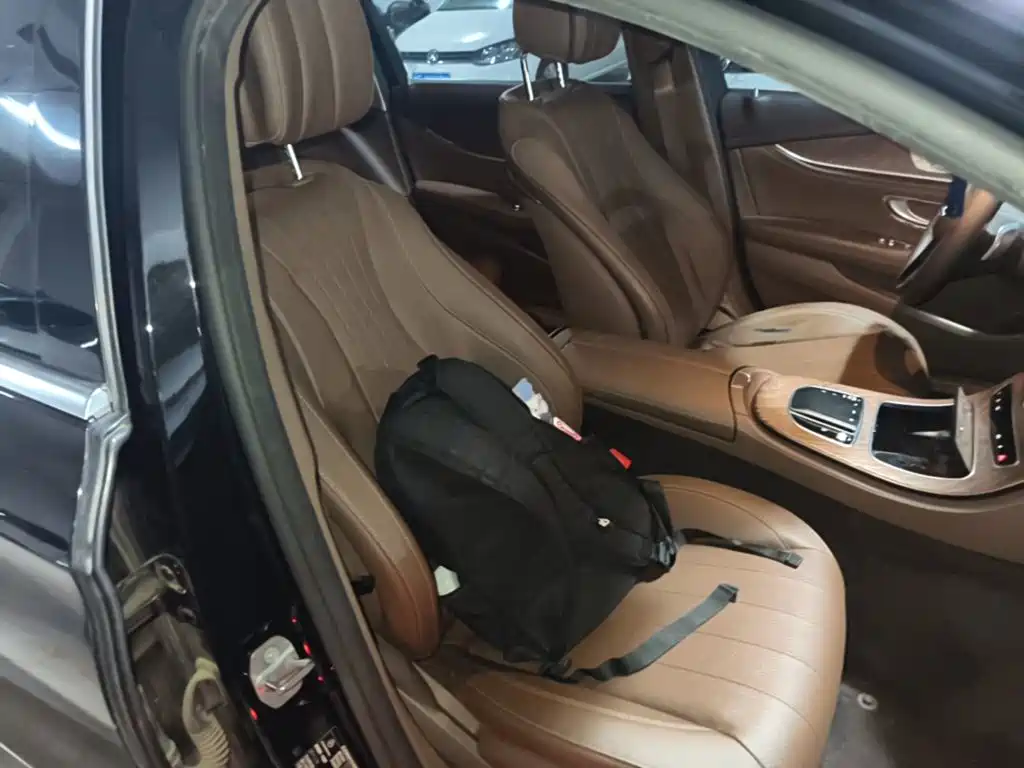 Mercedes-Benz E-Class — миниатюра 25