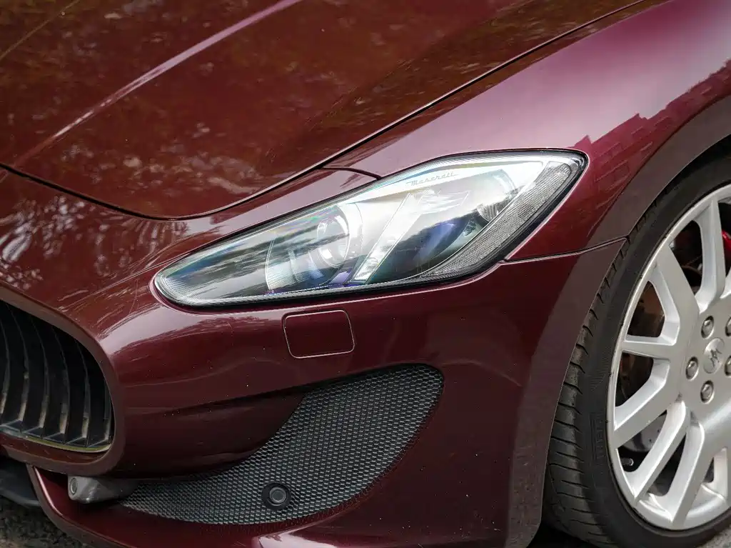Maserati GranCabrio — миниатюра 5