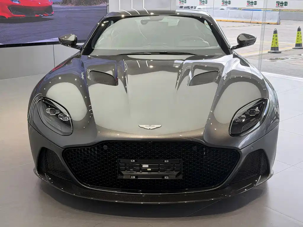 Aston Martin DBS 2019 DBS Superleggera V12 Coupe