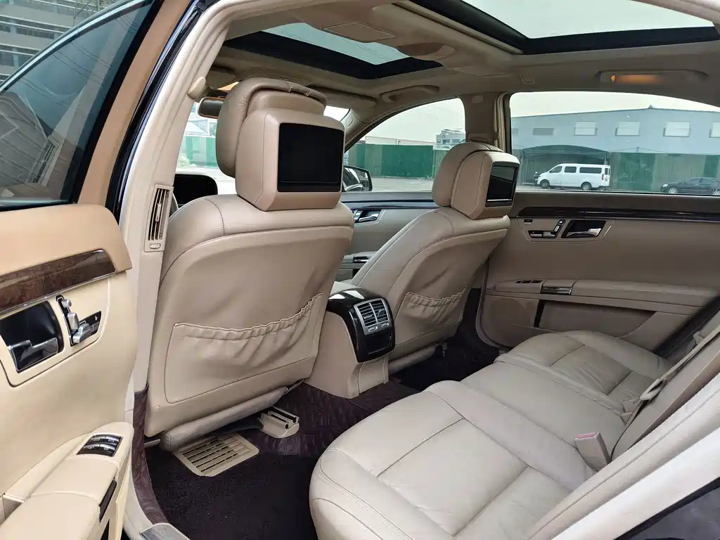 Mercedes-Benz S-Class — миниатюра 10