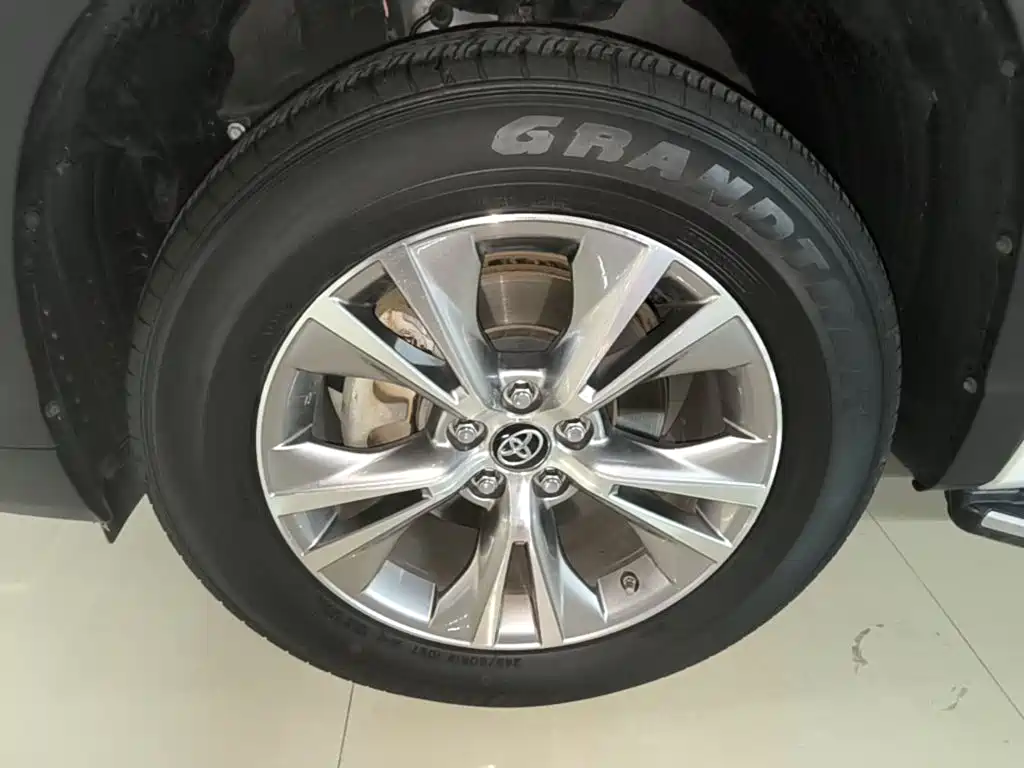 Toyota Highlander — миниатюра 23