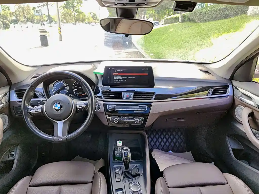 BMW X1 — миниатюра 10