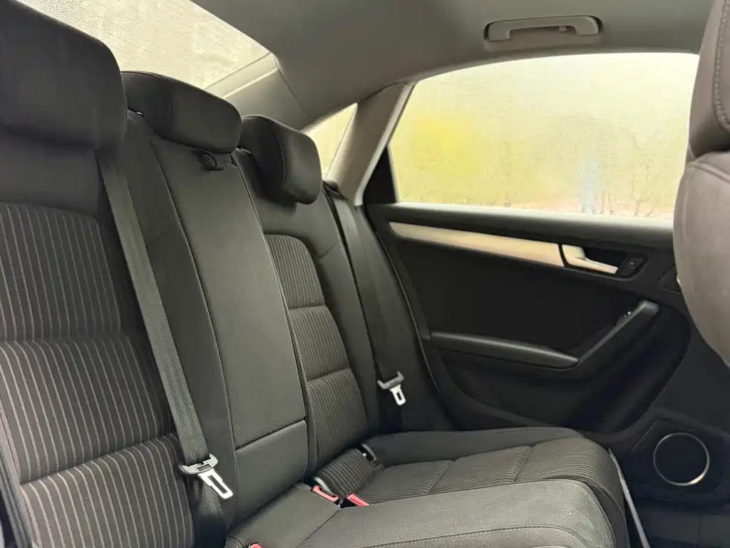 Audi A4L — миниатюра 10