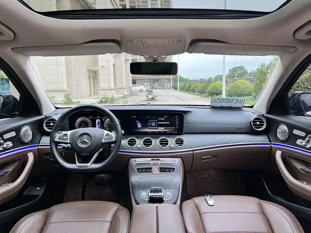 MERCEDES-BENZ E CLASS