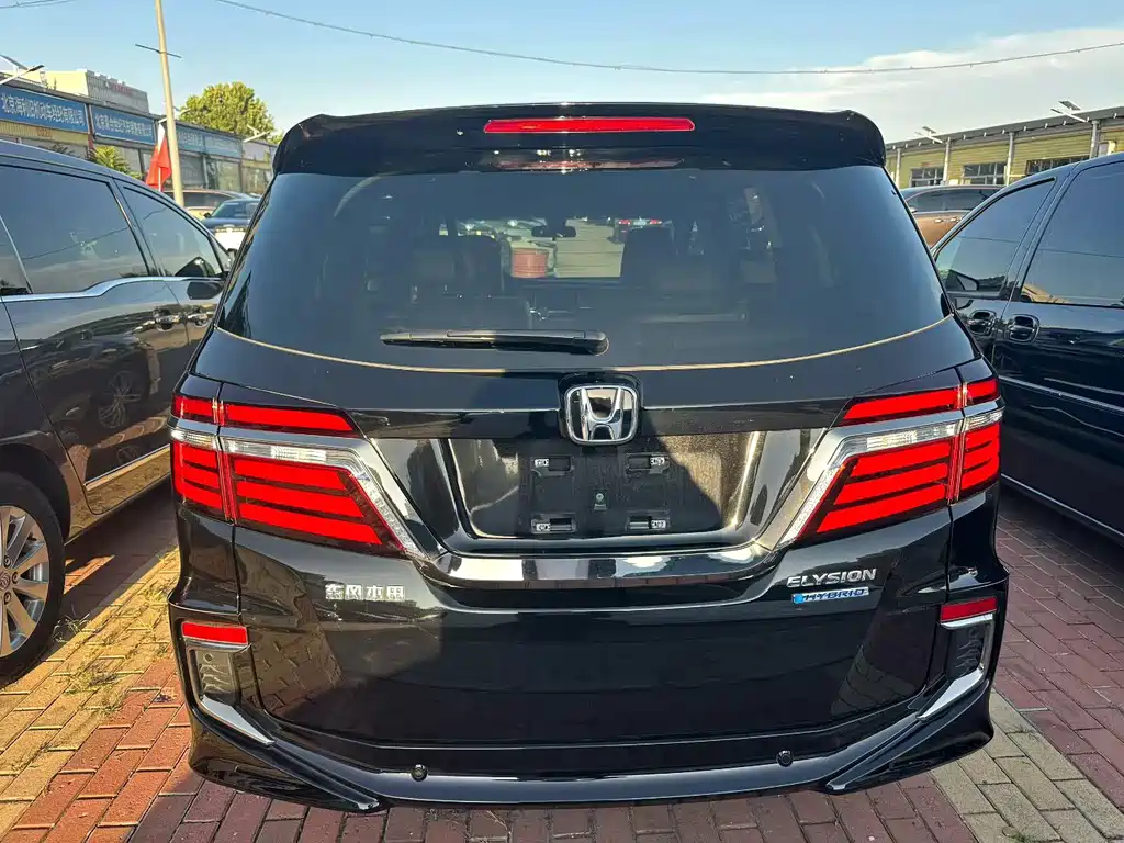 Honda Elysion — миниатюра 14