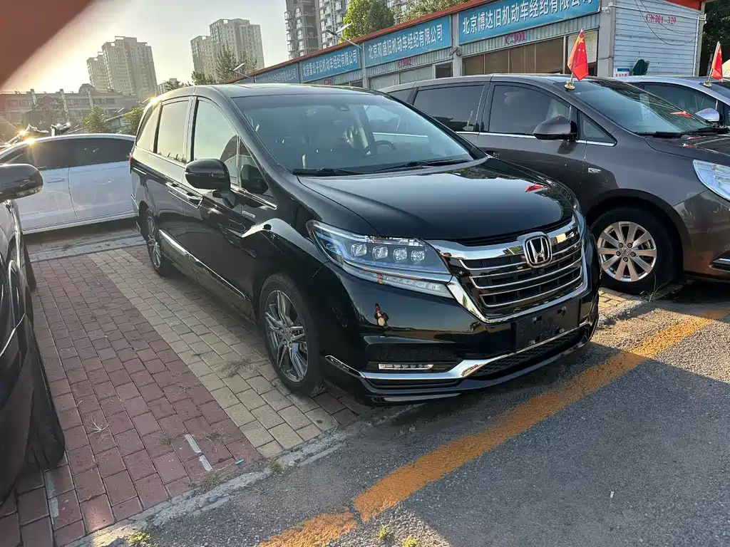 Honda Elysion — миниатюра 3