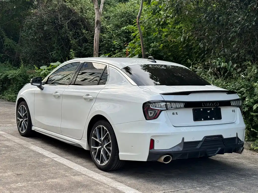 Lynk & Co 03 2018 1.5TD DCT Pro V
