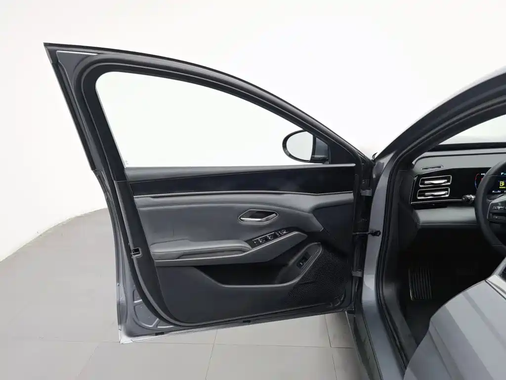 BYD Qin L — миниатюра 8