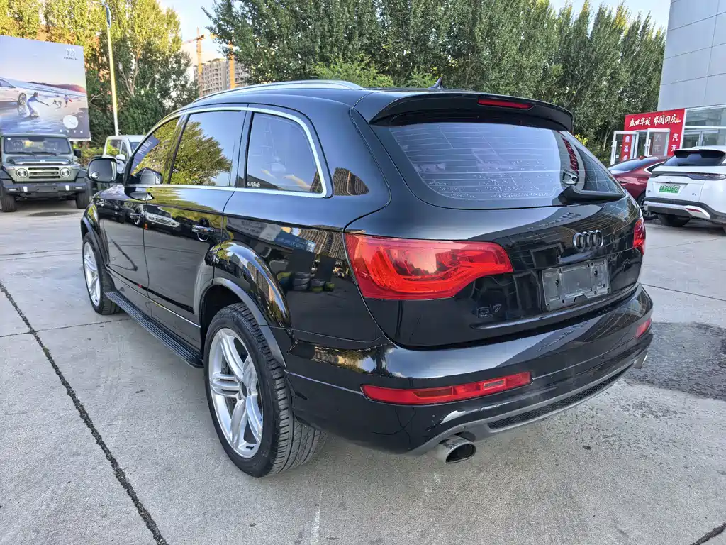 Audi Q7 — миниатюра 11