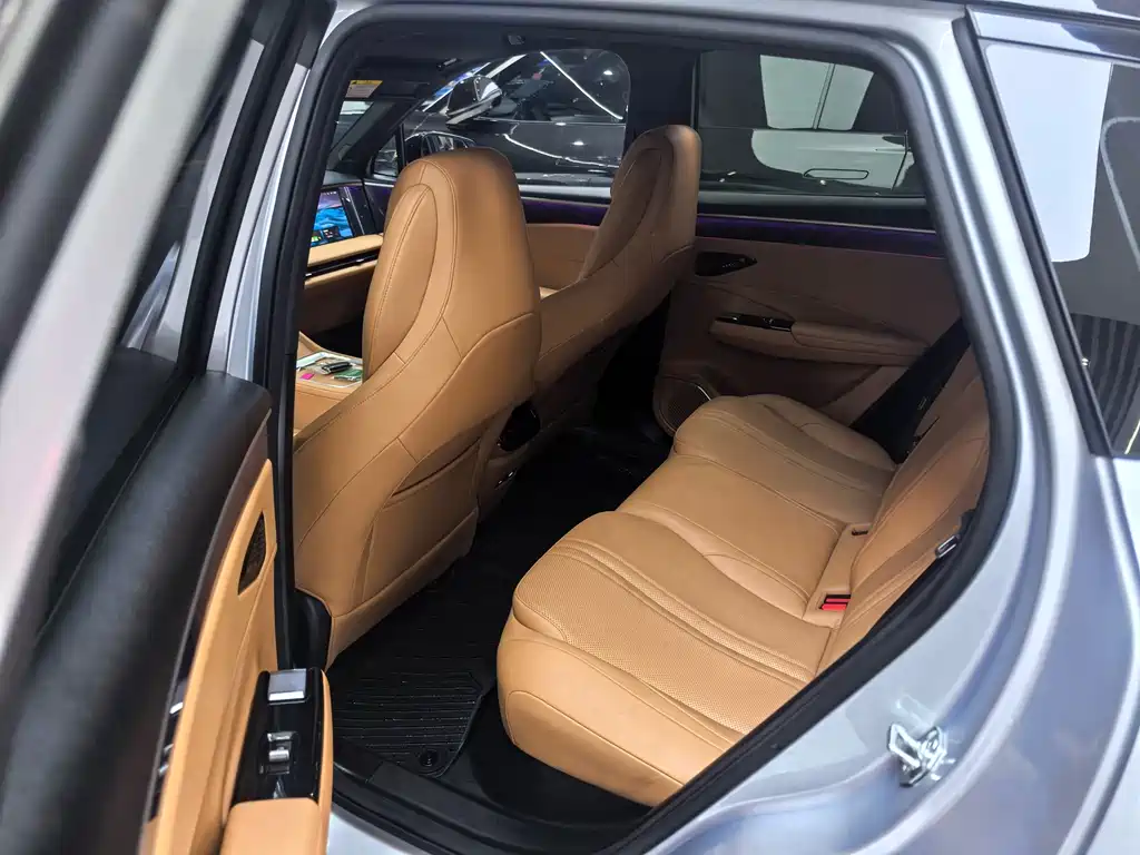 GEELY GALAXY GALAXY L7