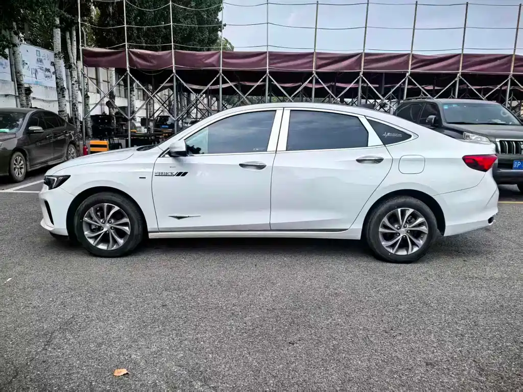 Buick Verano — миниатюра 21