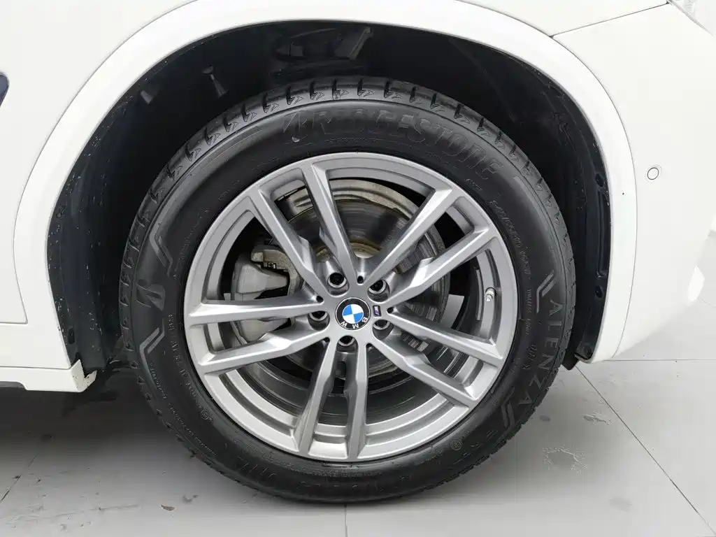 BMW X4 — миниатюра 17