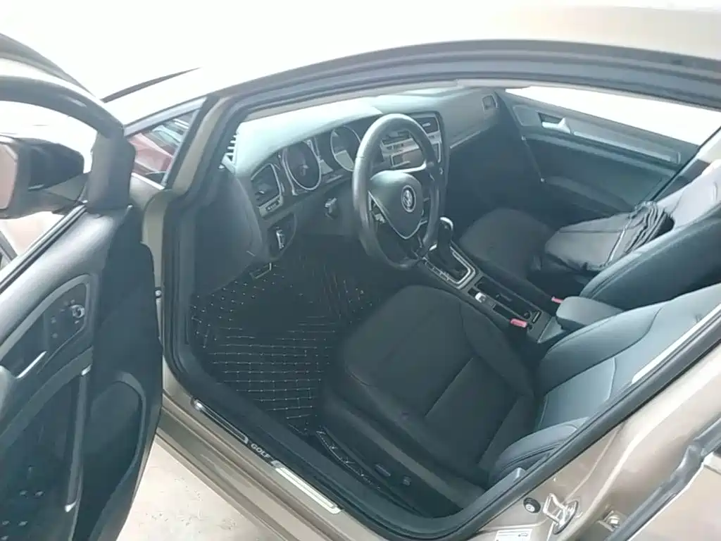 Volkswagen Golf — миниатюра 15