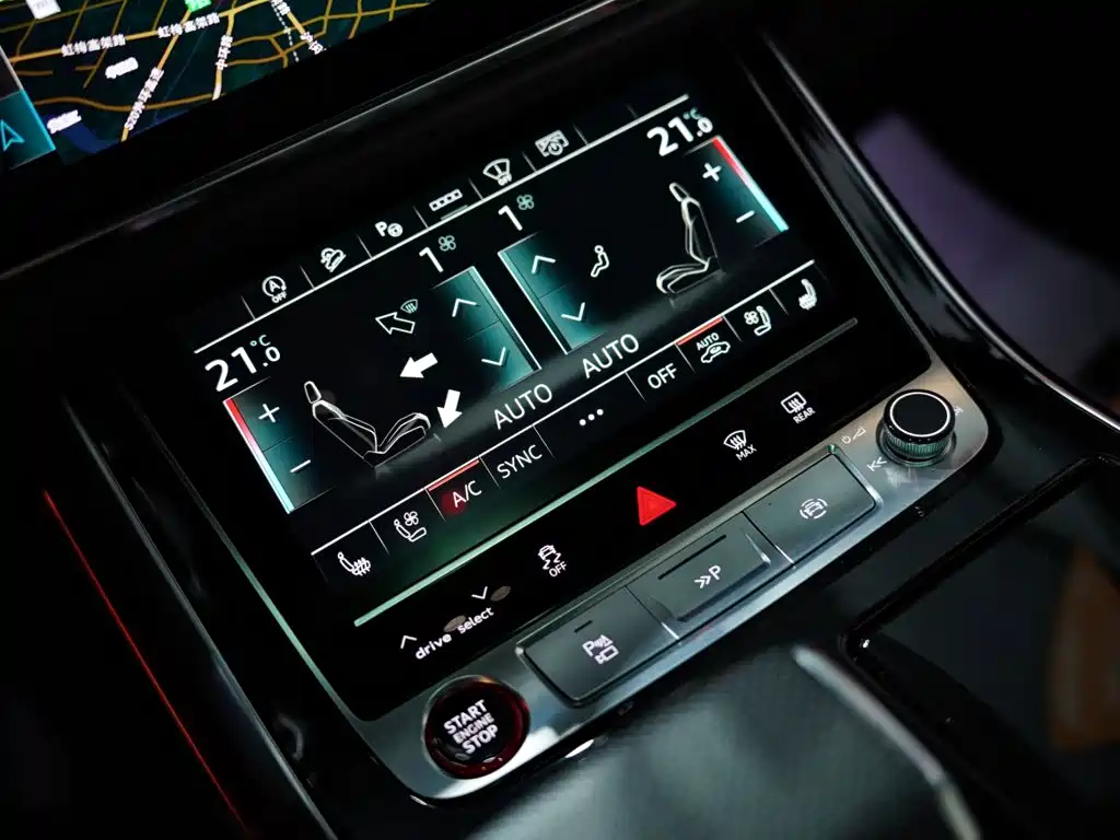 Audi RS Q8 — миниатюра 7