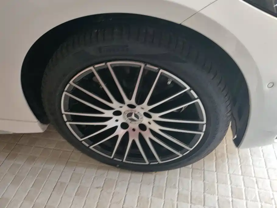 Mercedes-Benz C-Class — миниатюра 5