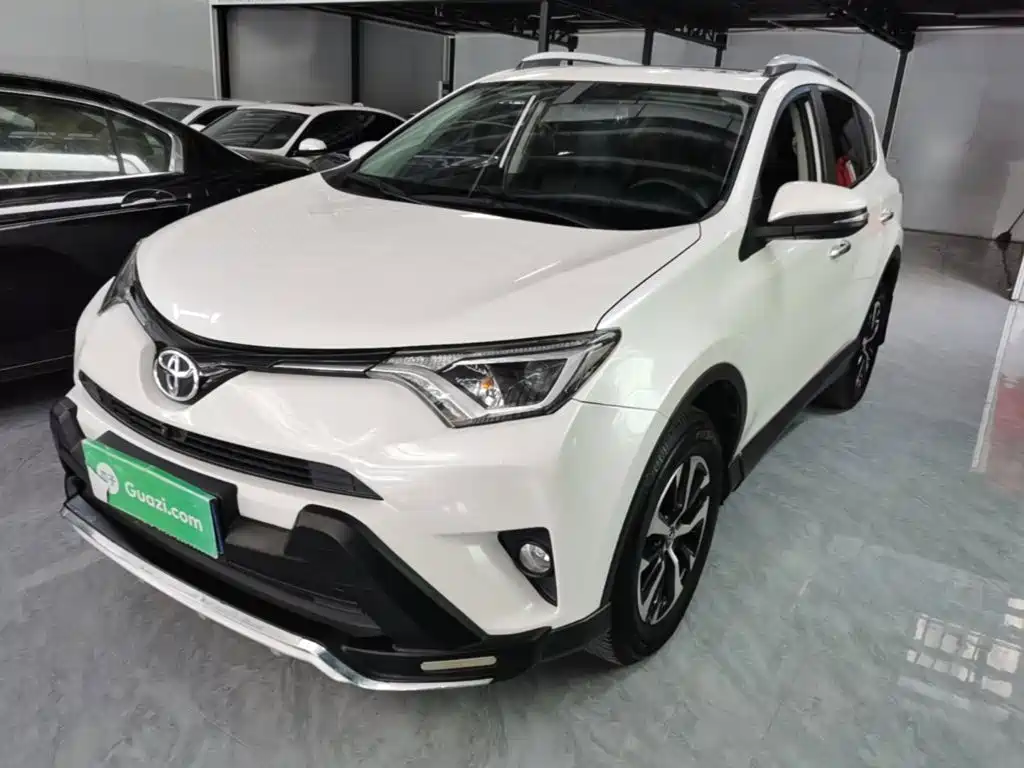 Toyota RAV4 — миниатюра 2