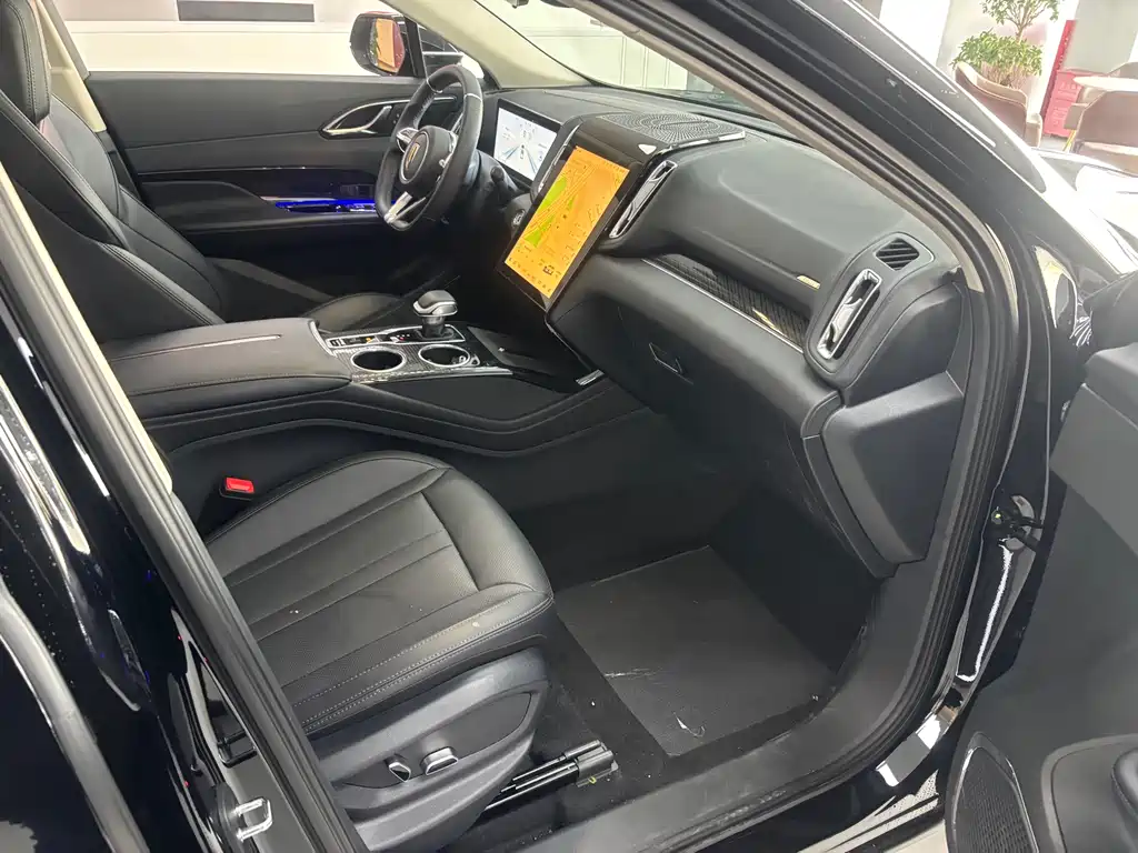 Hongqi HONGQI HS3 PHEV