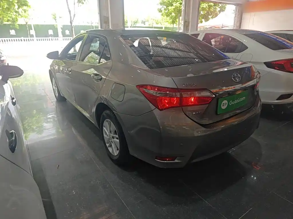 Toyota Corolla — миниатюра 5