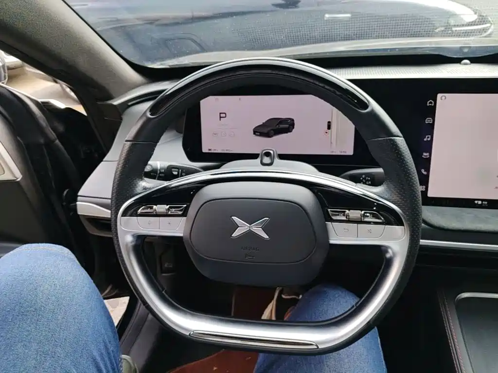 XPeng P7 — миниатюра 11