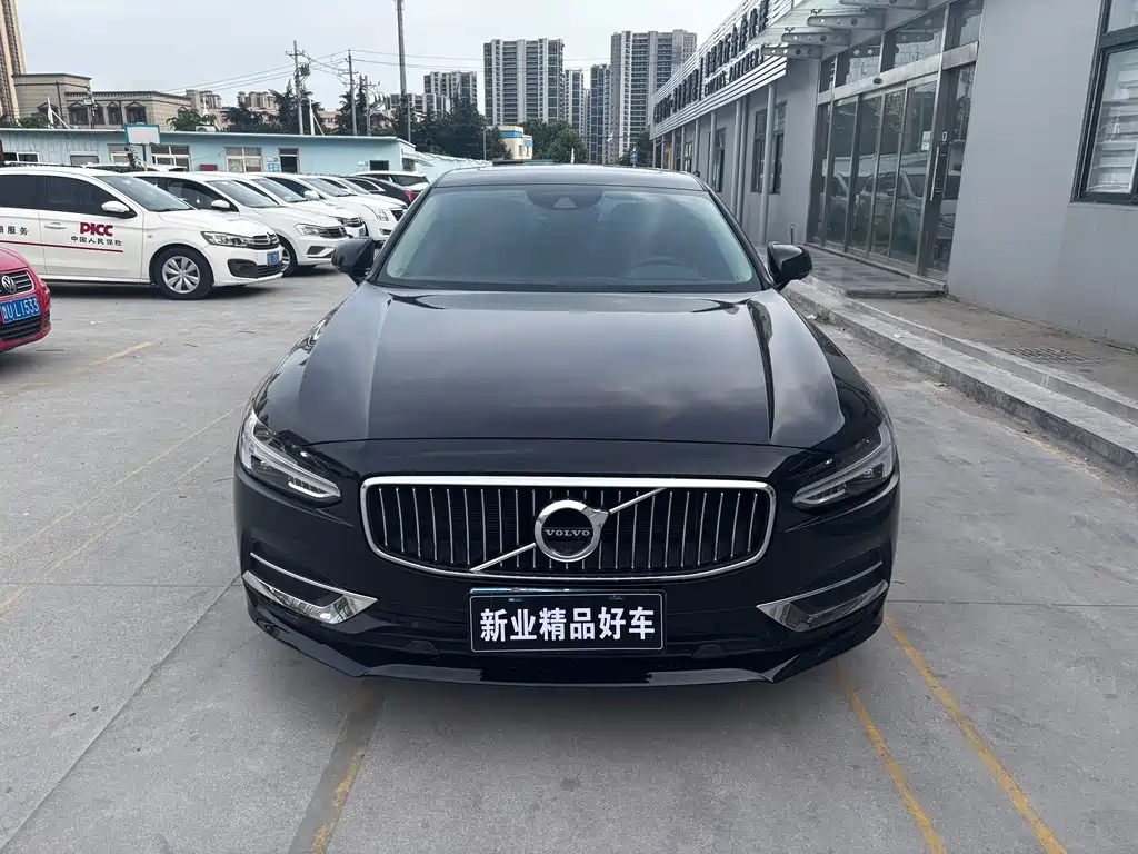Volvo S90 2019 T5
