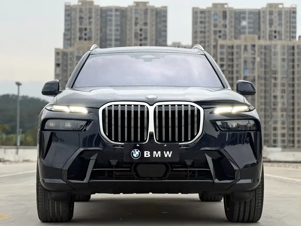 BMW X7 2023 xDrive40i Premium M Sport